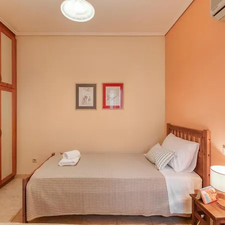 Dimeli Junior At The