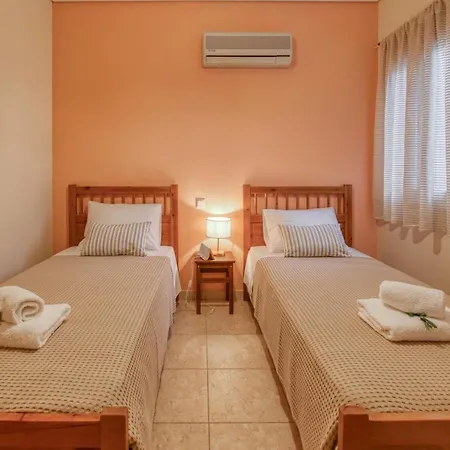 Dimeli Junior At The *