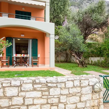 Apartmán Dimeli Junior At The Barbati